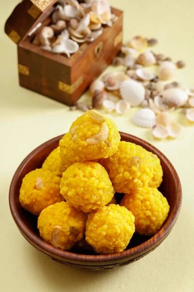 Punn Co.nut Milk Laddu 175g - Snacks