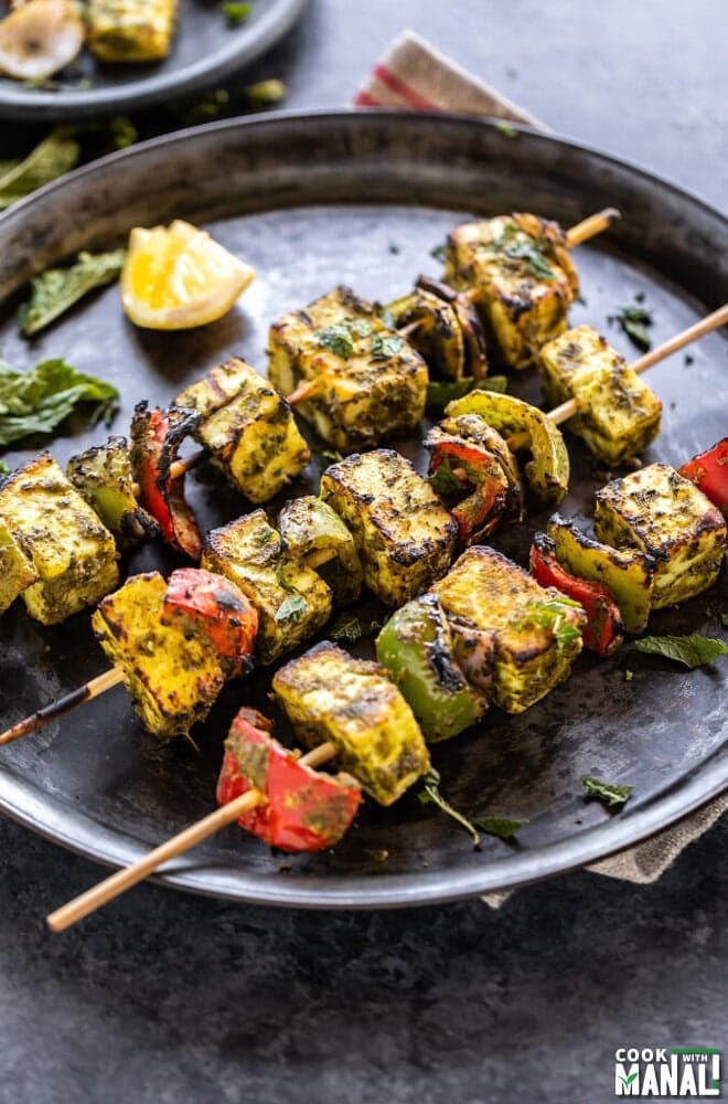 SM HARIYALI PANEER TIKKA - Ready-to-Cook