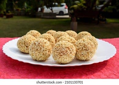 KACHERYU BLK OR WHITE - Spices and Herbs